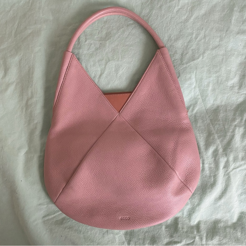 Ecco Linnea Pebbled Leather Hobo Purse Shoulder Bag Pale Pink Beige